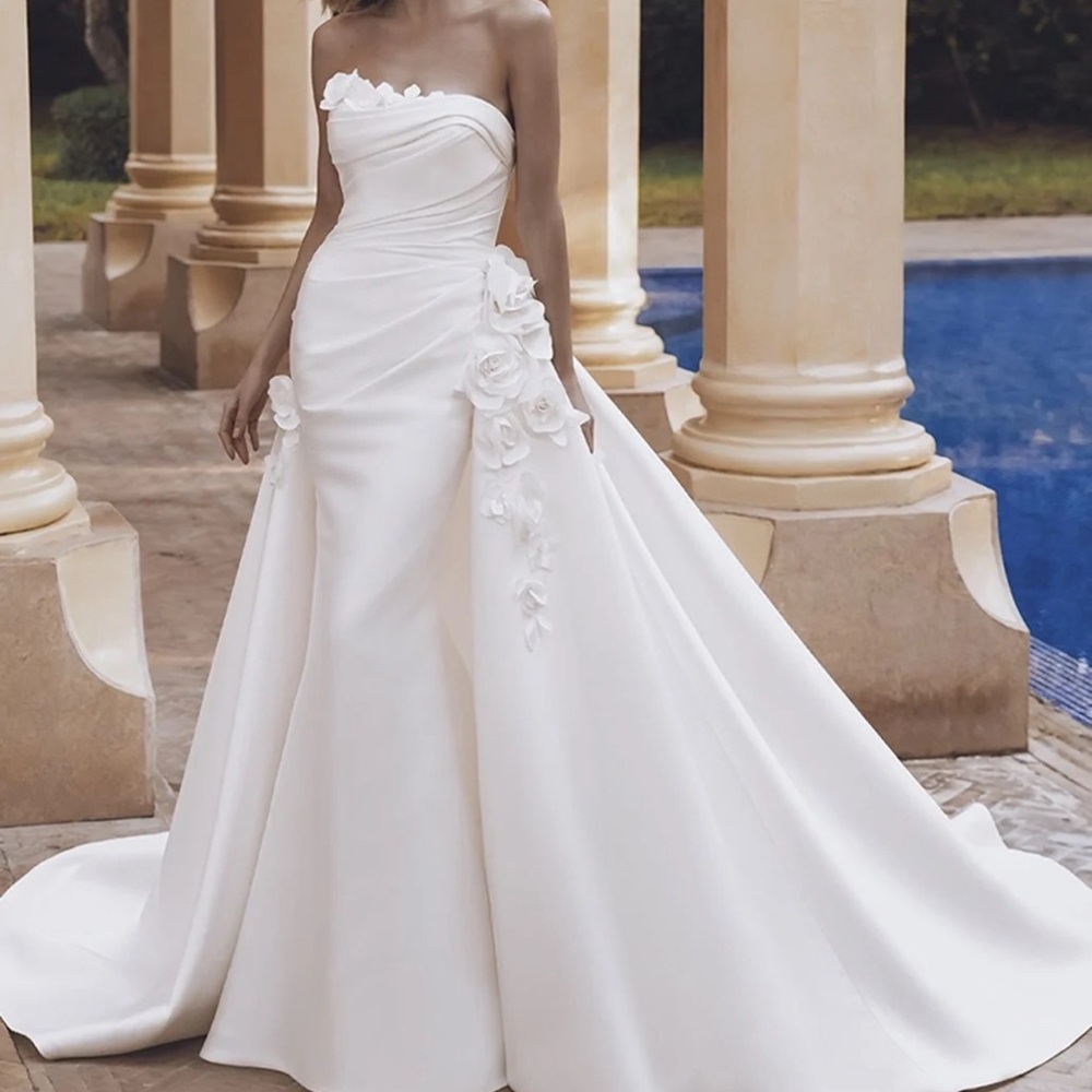 Wedding Dress and Over skirt by Enzoani
